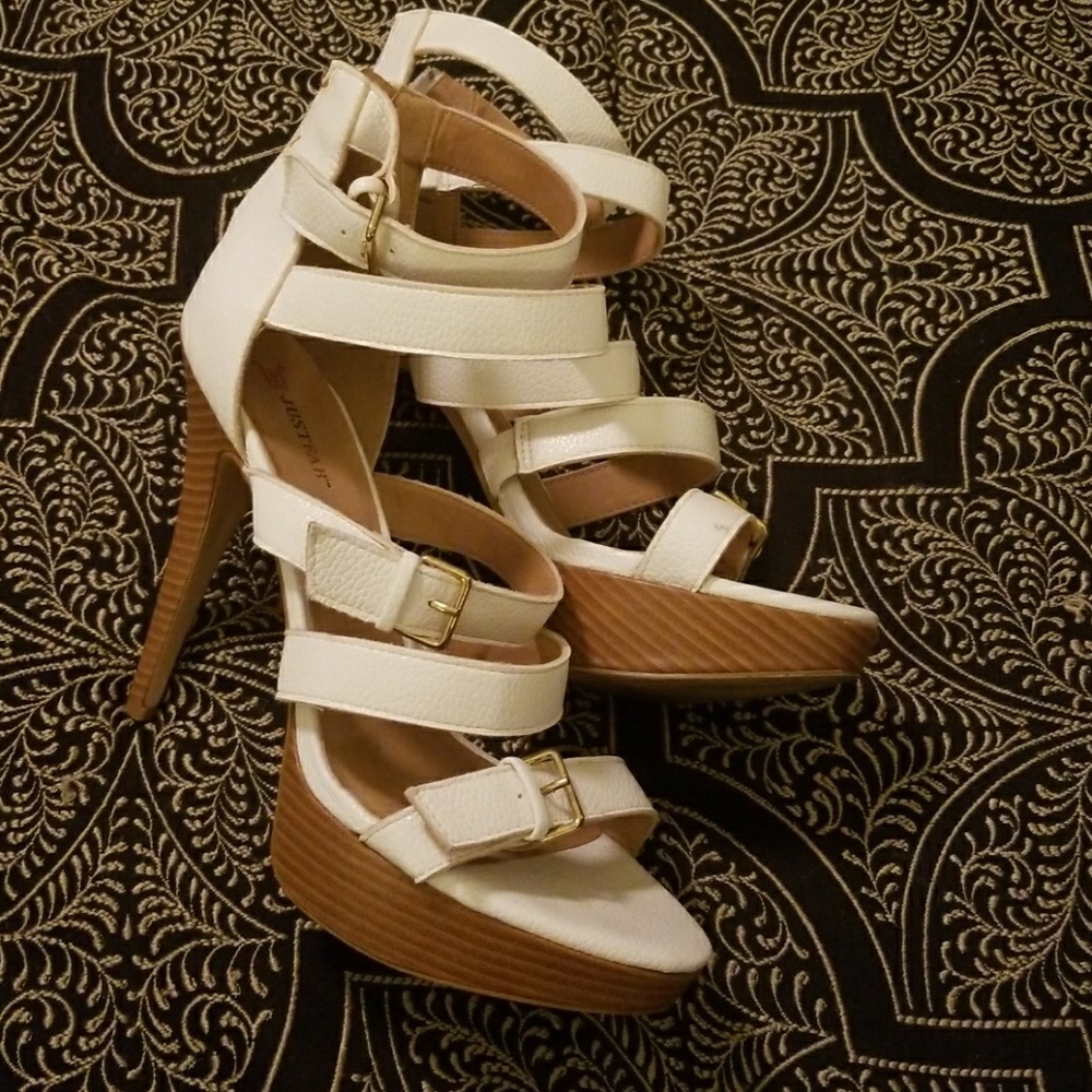 JustFab 11M white heels